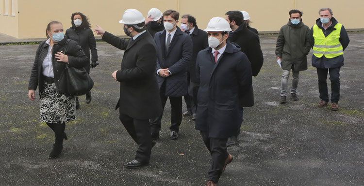 Tiago Brandão, ministro da educação, visitou recentemente duas escolas no concelho de Caminha